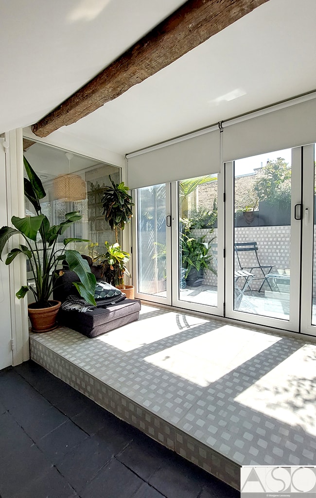 Après travaux — Création d'une terrasse tropézienne dans un appartement à Paris